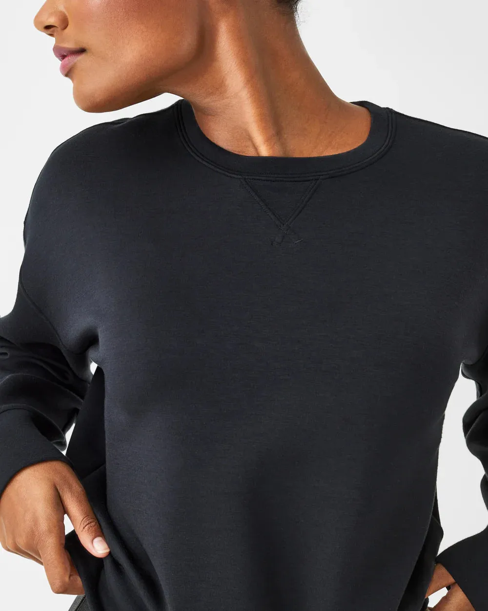 SPANX | AirEssentials Crew {Very Black}