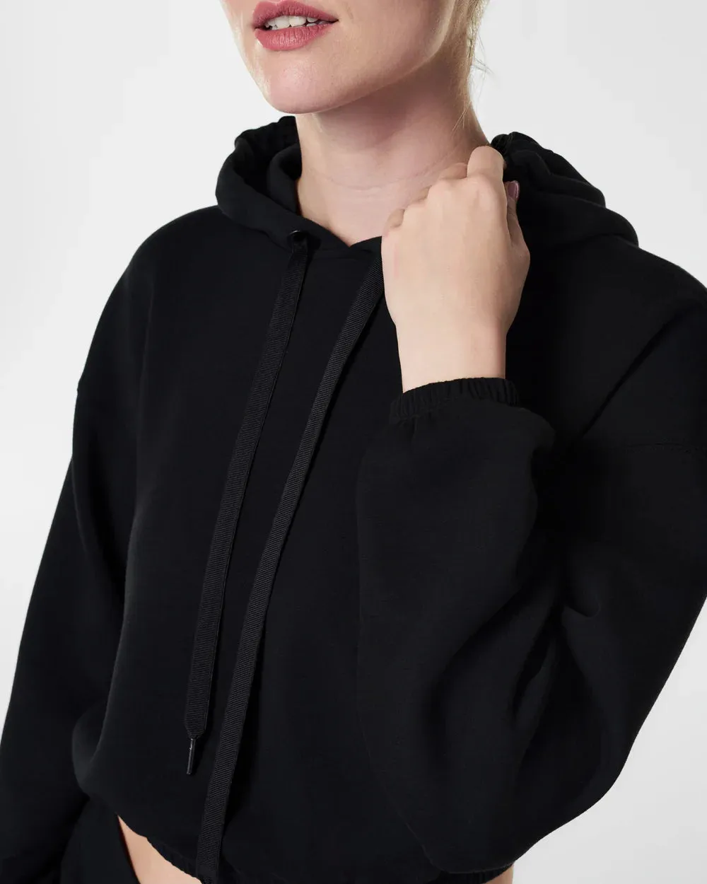 SPANX | AirEssentials Cropped Hoodie {Very Black}