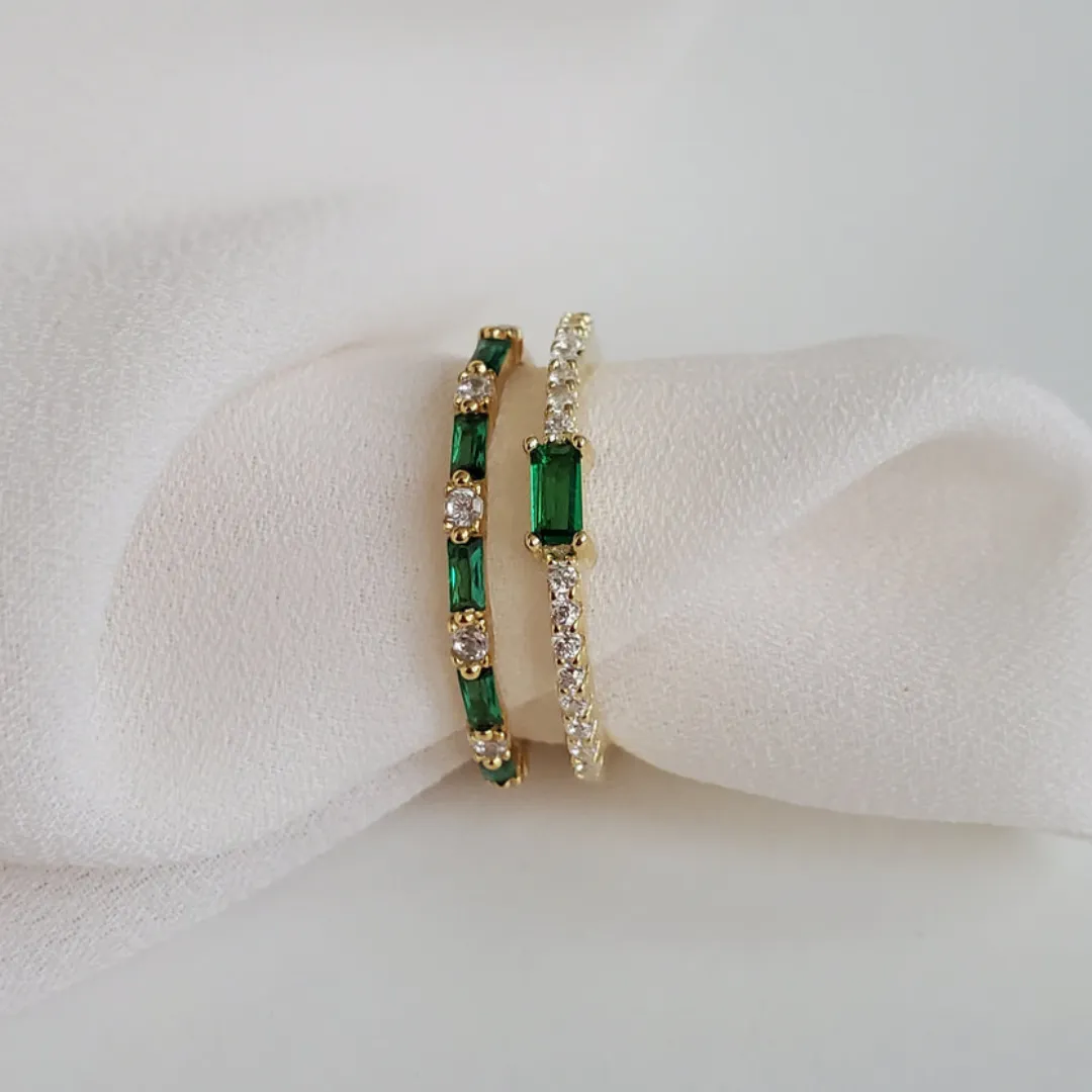 Sparkly Emerald Ring
