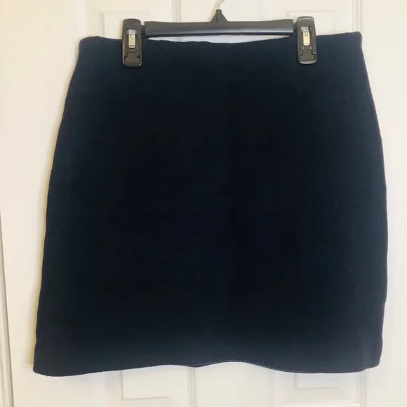 Theory Classic Black Women's Skirt