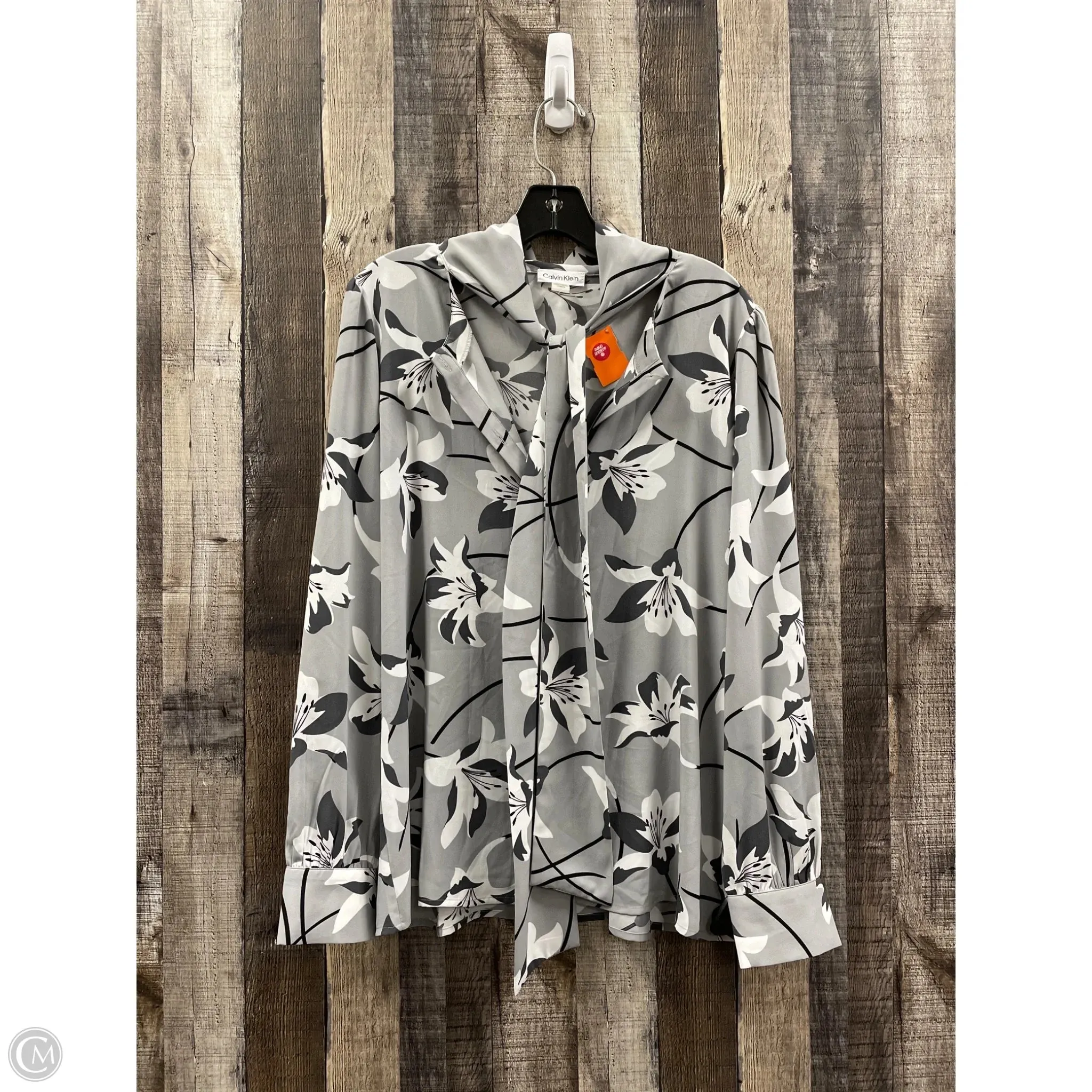 Top Long Sleeve By Calvin Klein In Grey, Size: L