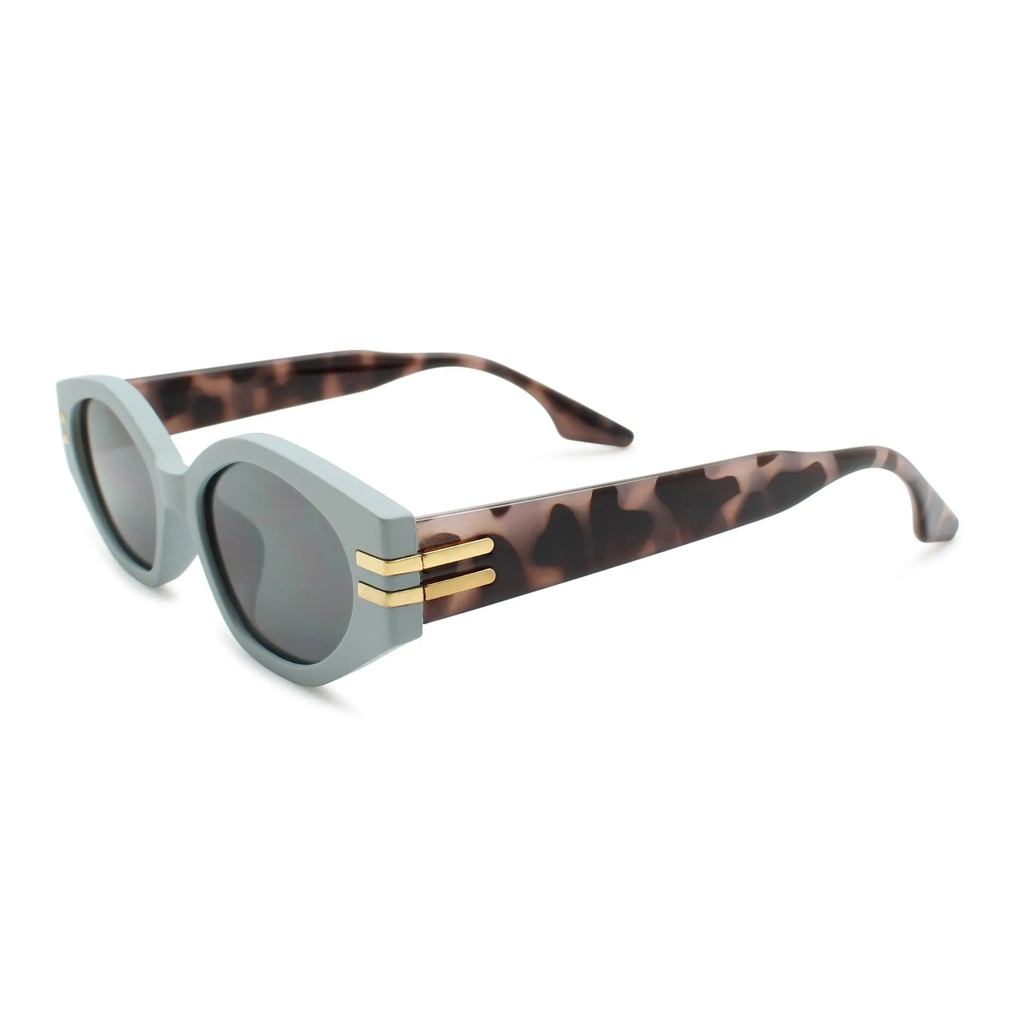 Trendy Rectangle Sunglasses for Women | C-5601