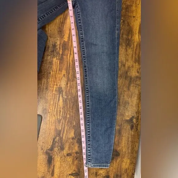 True Religion Halle mid rise super skinny jeans-Size 27 NWT