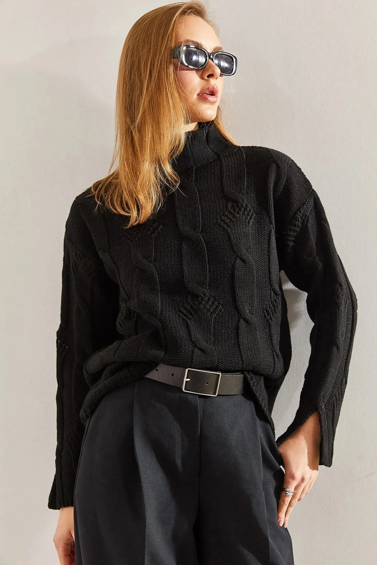 Women's Half-Turtleneck Cable Knit Sweater