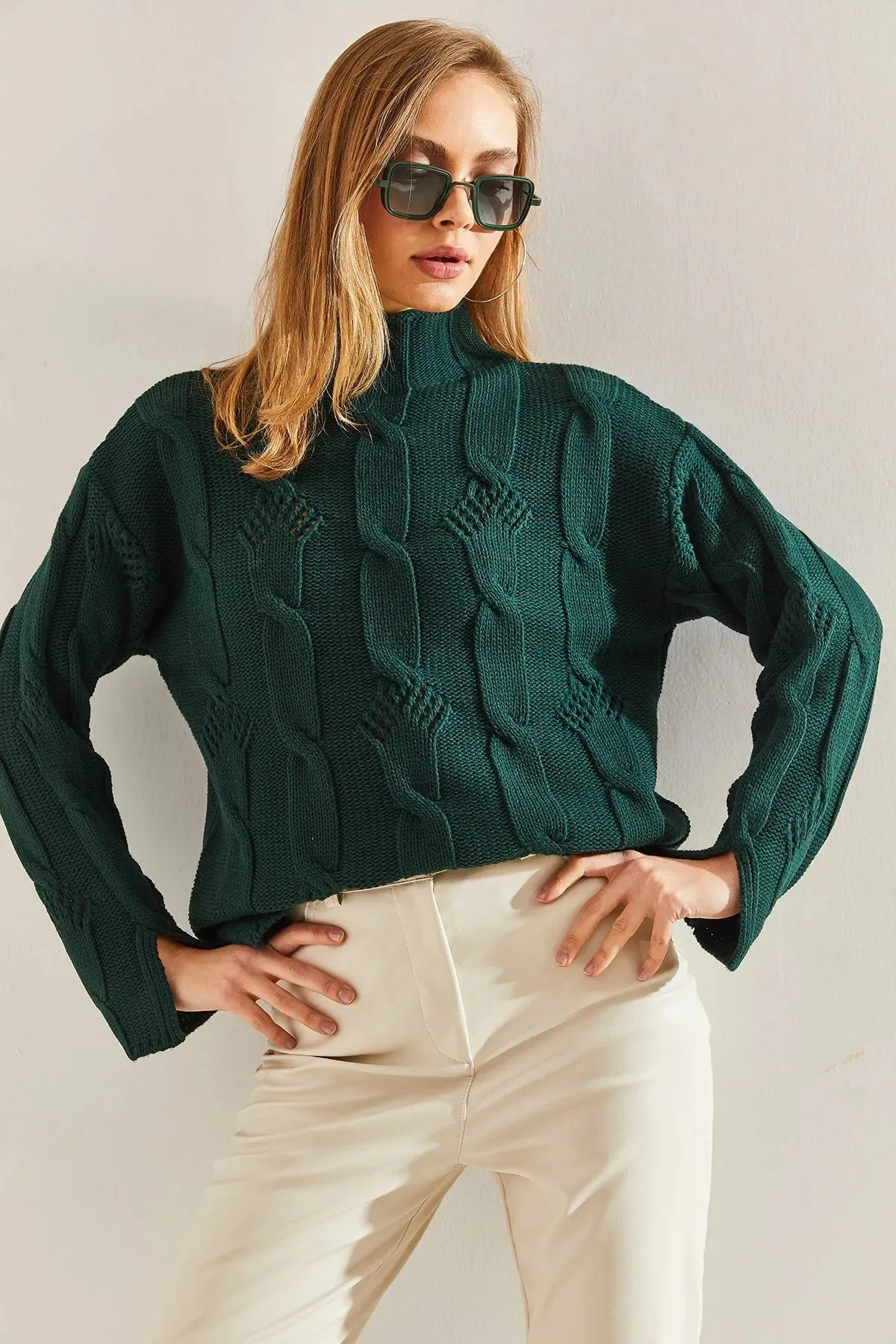 Women's Half-Turtleneck Cable Knit Sweater