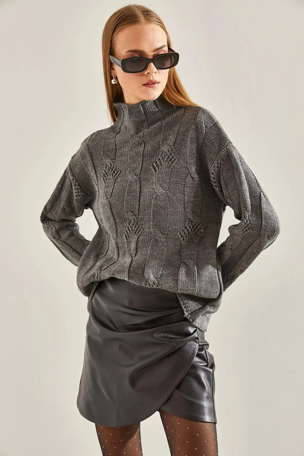 Women's Half-Turtleneck Cable Knit Sweater