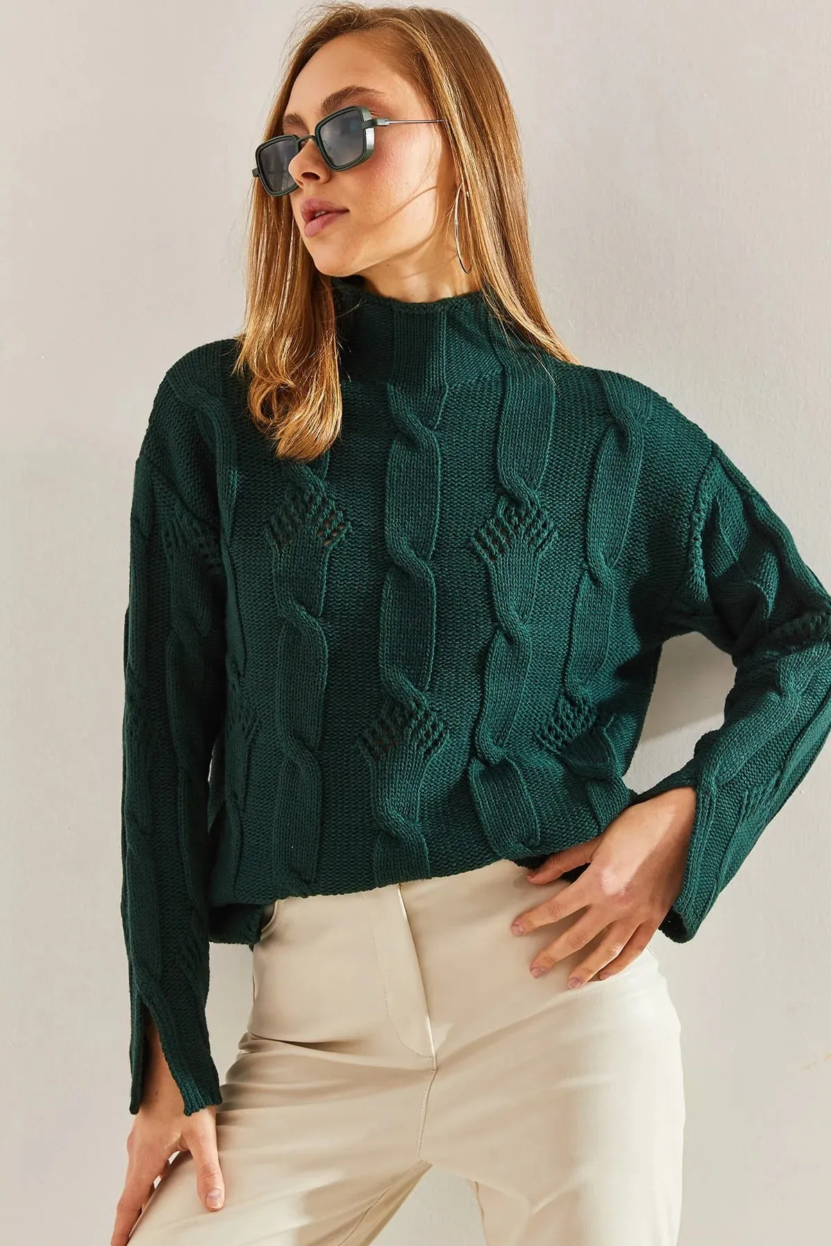 Women's Half-Turtleneck Cable Knit Sweater