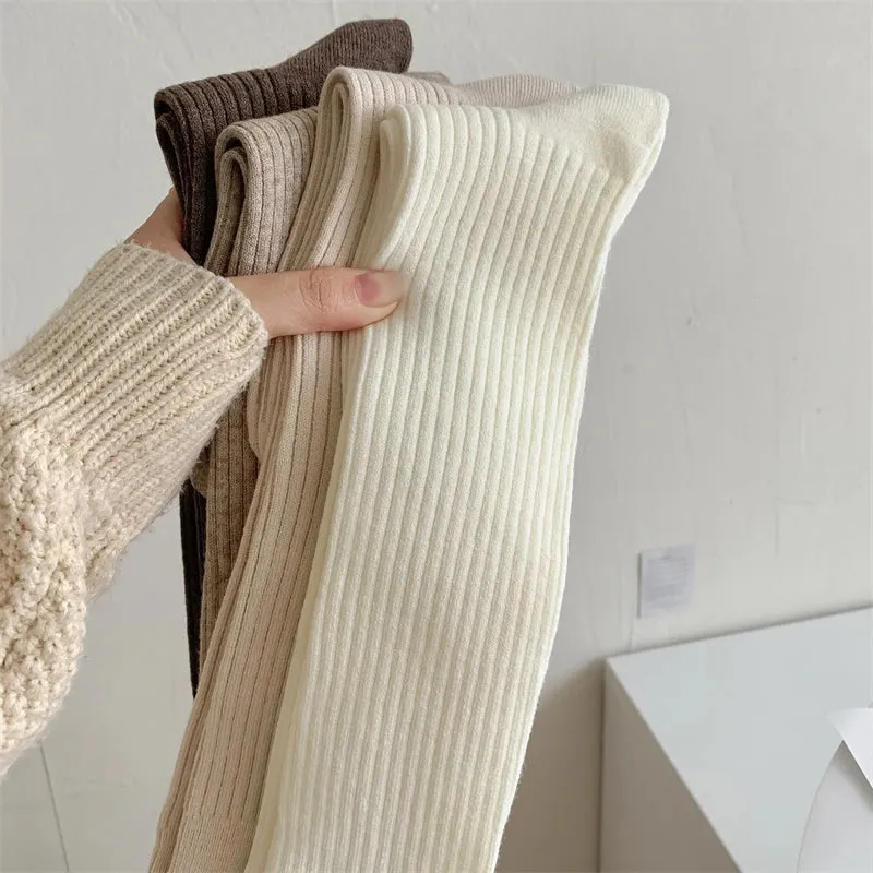 Women's Knee High Socks - Fashionable Solid Color Warm Stockings for Autumn and Winter