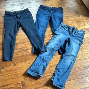 Women's LC and SIMPLY Vera Blue Jeans Bundle 👖
