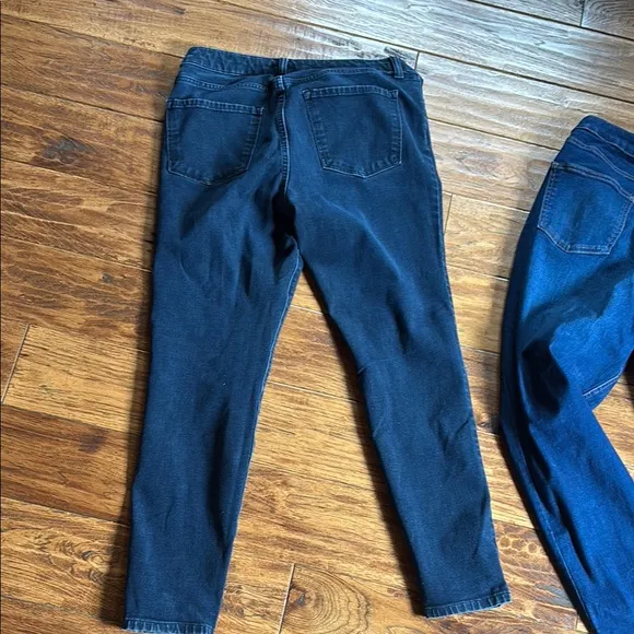 Women's LC and SIMPLY Vera Blue Jeans Bundle 👖