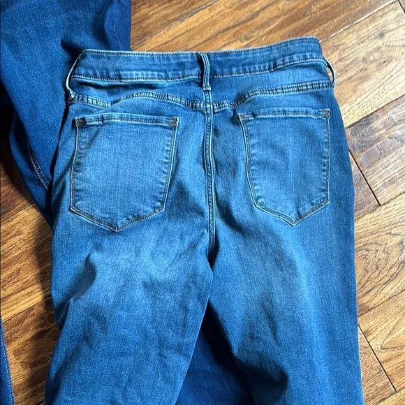 Women's LC and SIMPLY Vera Blue Jeans Bundle 👖