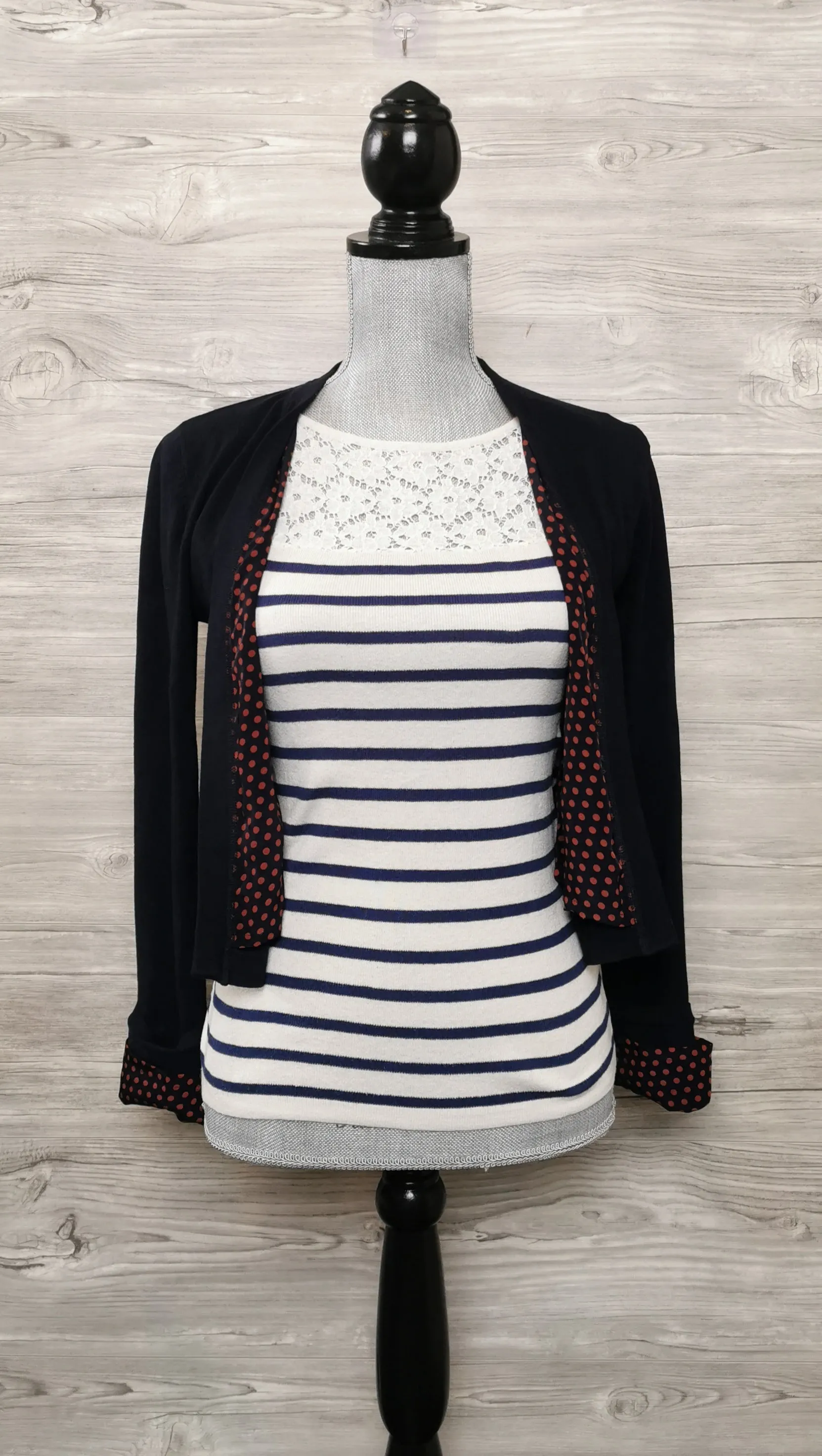 WOMENS SIZE 0 - KOOKAÏ Designer Fashion, Cardigan   Lace Top - 2 Piece Set EUC B18