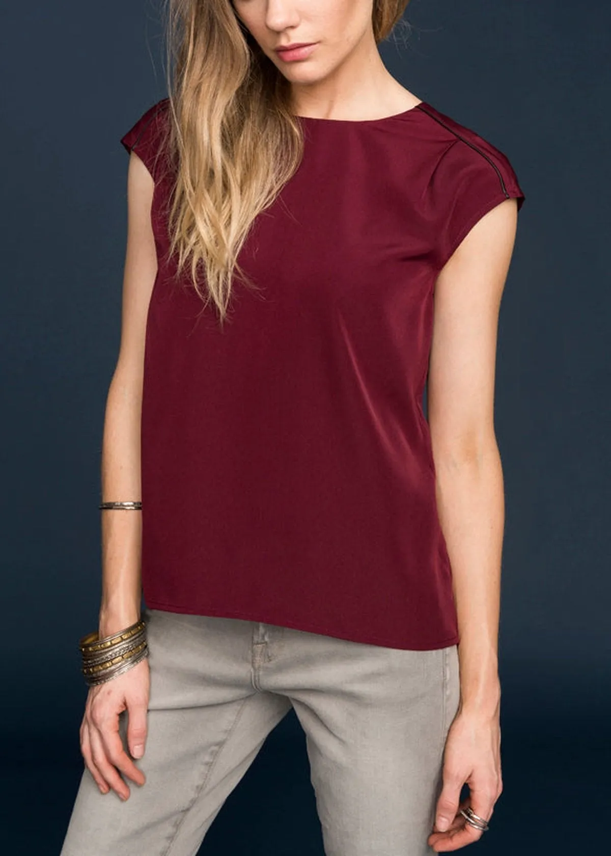Women's Sleeveless Round Neck Hi Lo Top