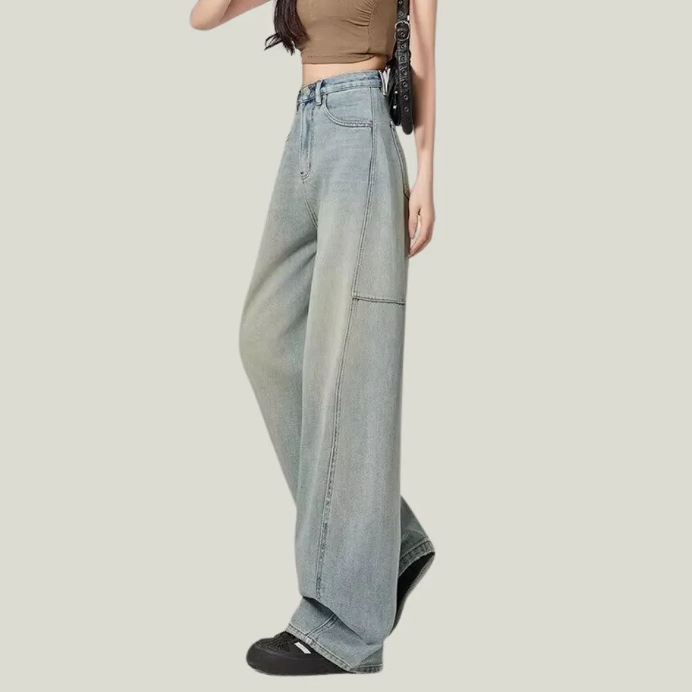 Women's Versatile Slim Light Jeans