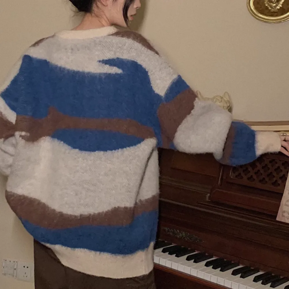 Women's Vintage Contrast Sweater