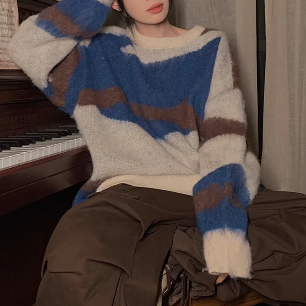 Women's Vintage Contrast Sweater